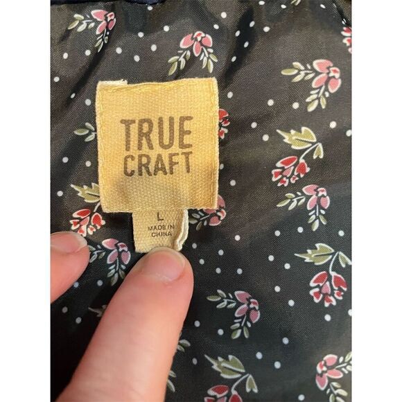 True Craft Women's Puffer Vest Navy Blue Size L Snap Closure Casual - Picture 8 of 10